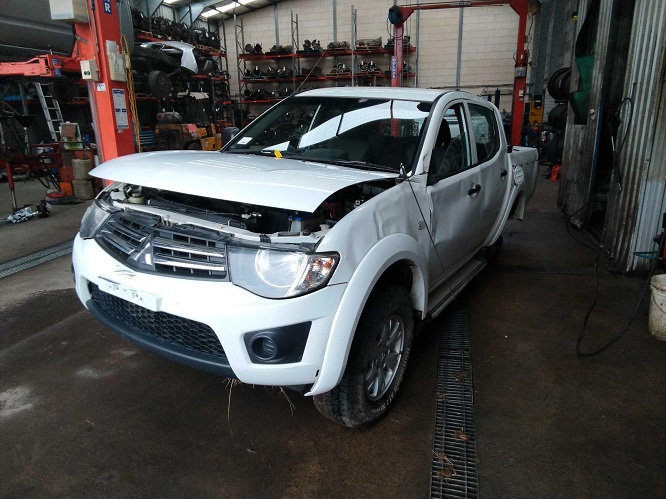 2013 MN Triton GLX 4x4 - Image 4