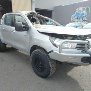 2017 TOYOTA HILUX